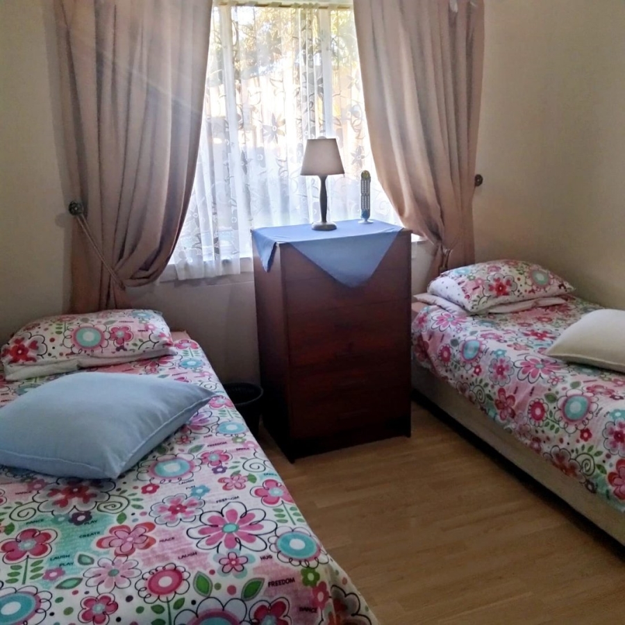 5 Bedroom Property for Sale in Greenfields Eastern Cape
